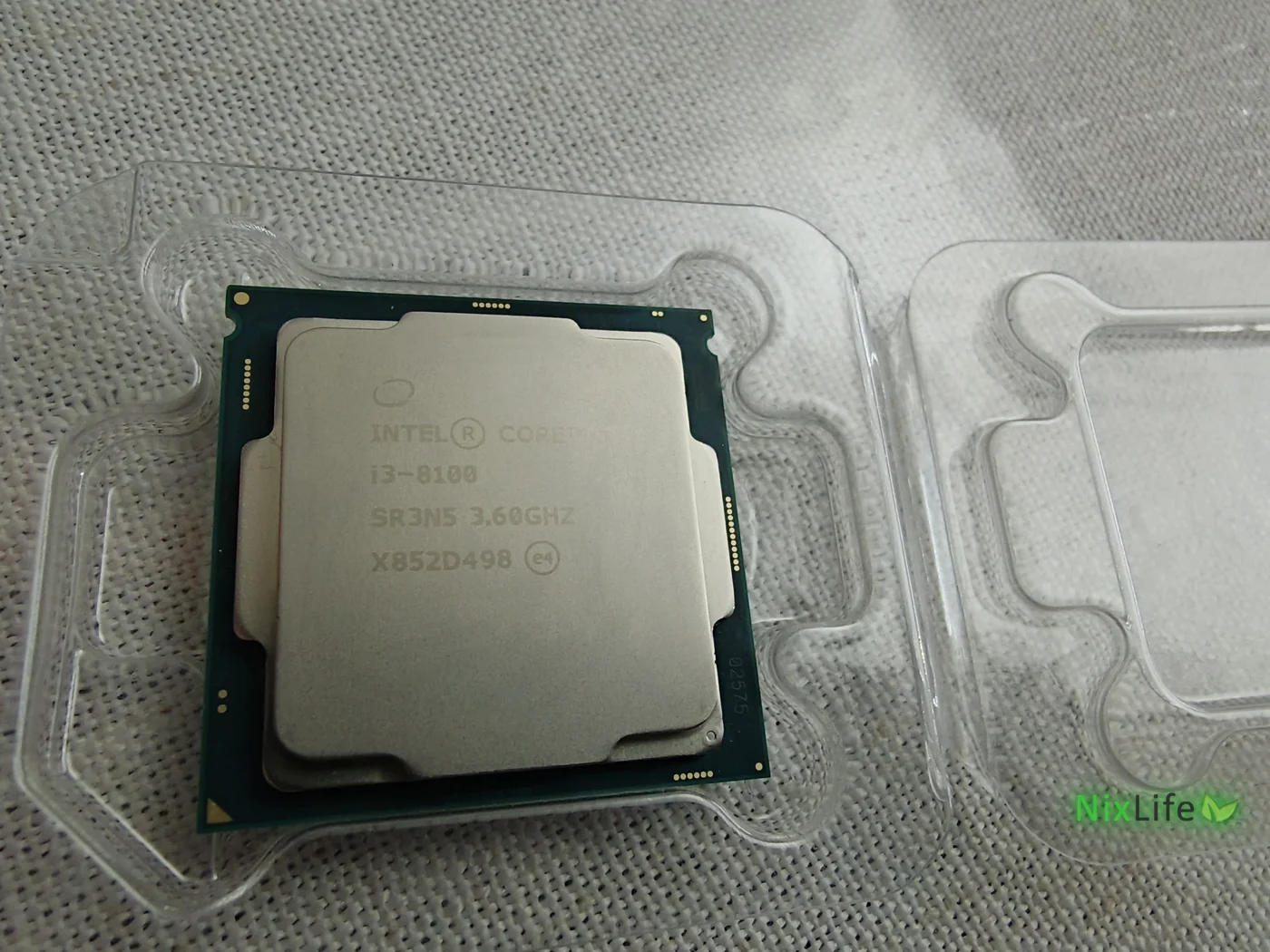 Процессор Intel Core i3-8100, снятый с iMac 2019
